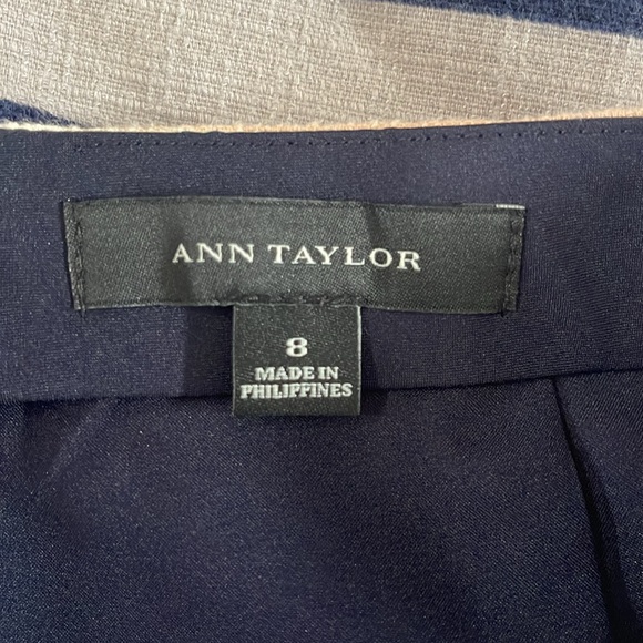 Ann Taylor Striped Pencil Skirt 8 - Picture 7 of 8